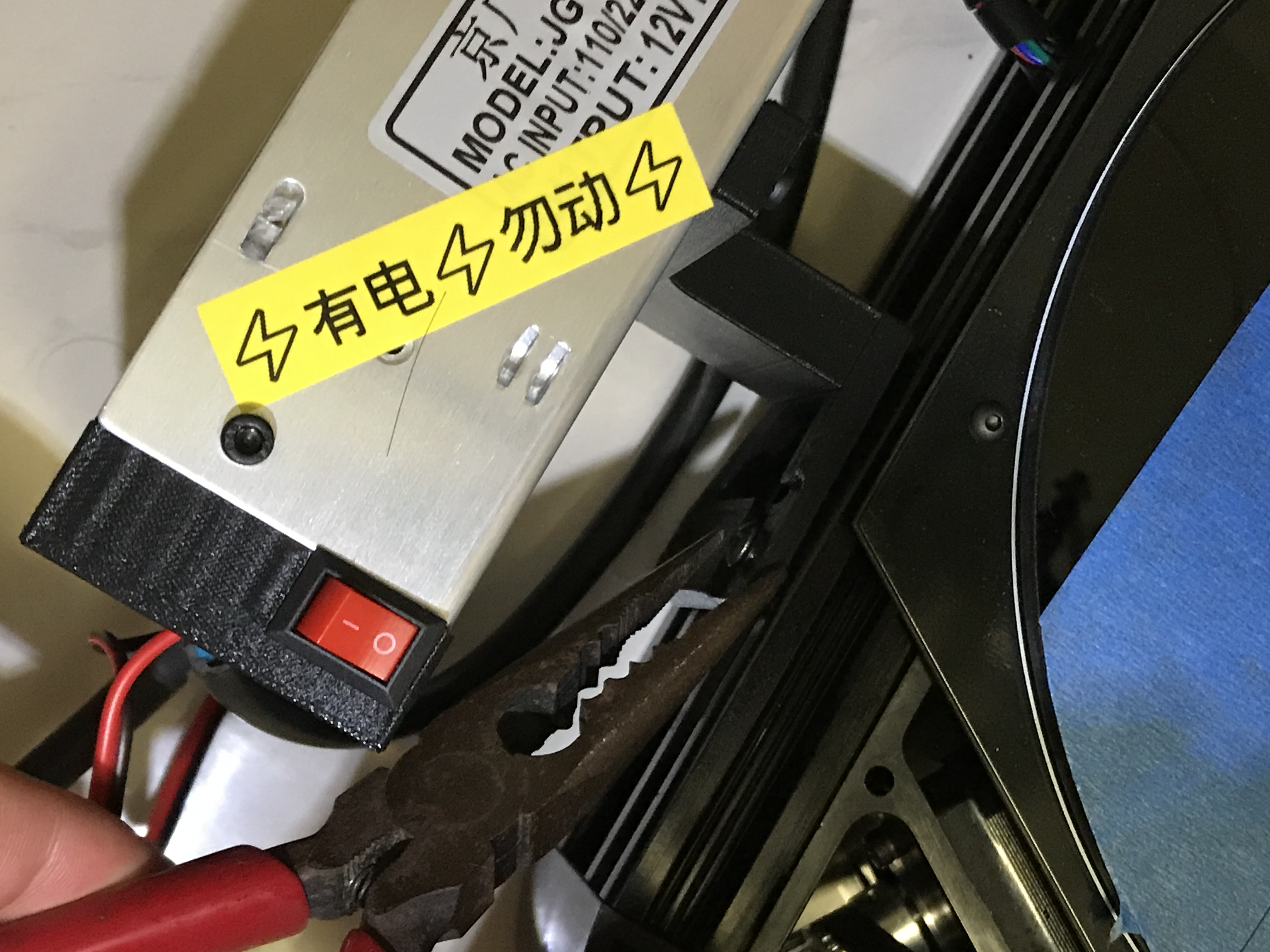 a0bcbdf8-10b1-4320-a043-1848f861c294