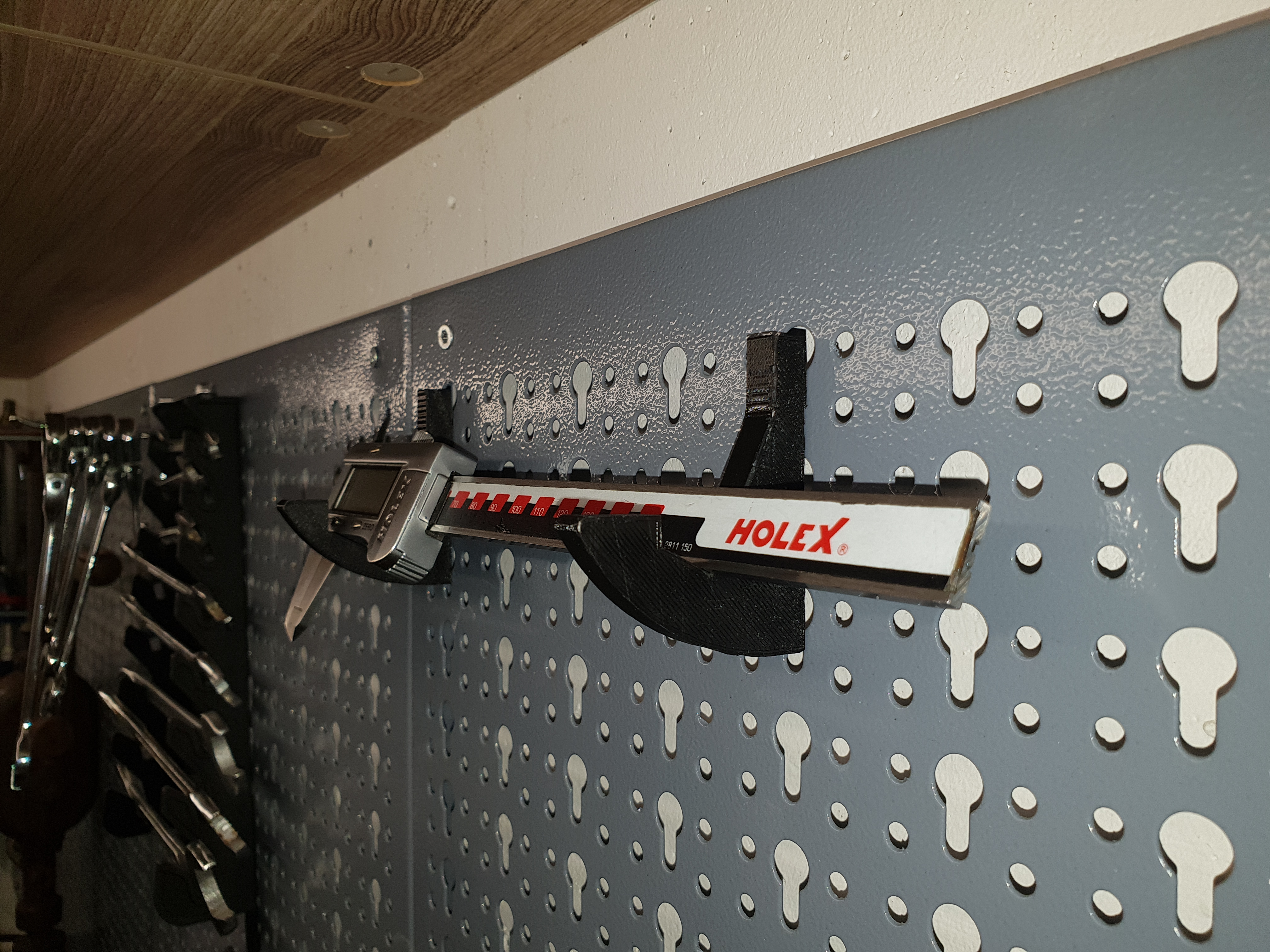 caliper mount for tool board