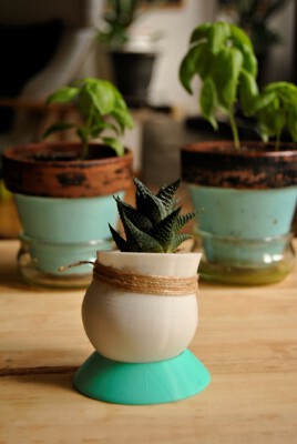 Round pot with base | 3d print model