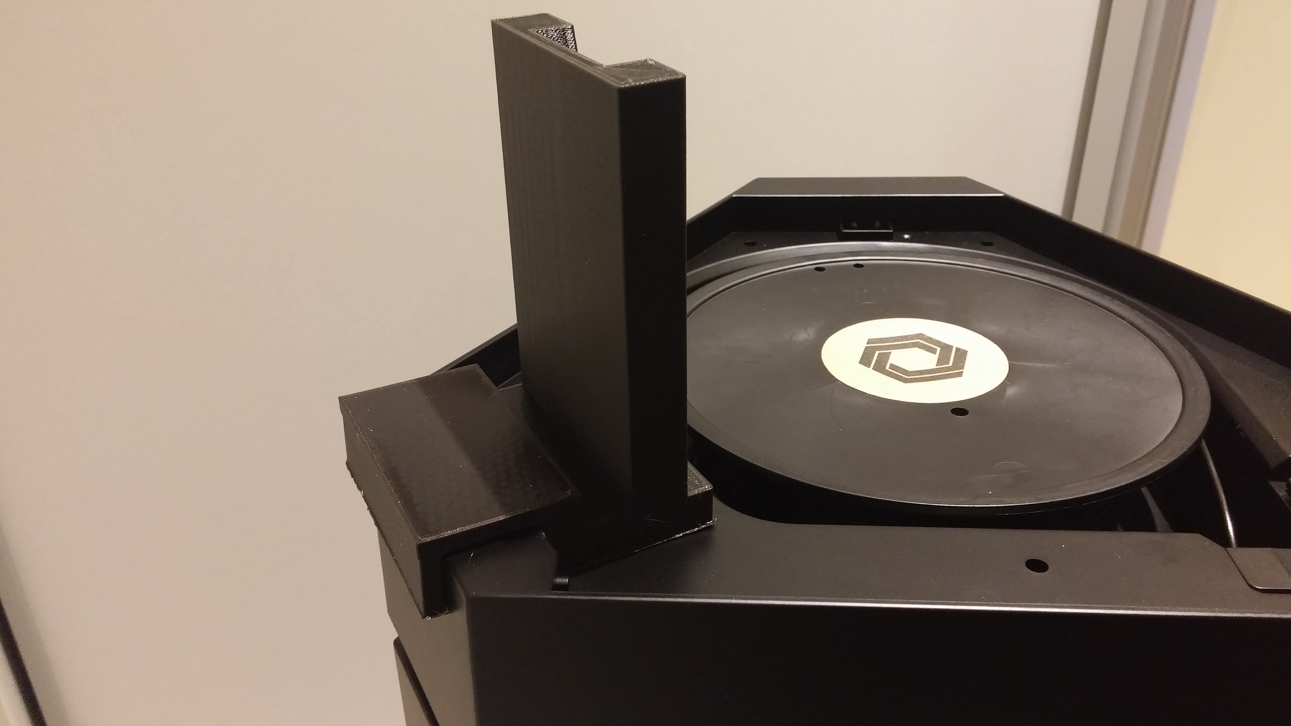 Flux delta Filament holder