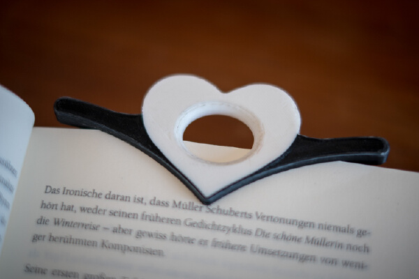 Book Holder with Heart dual material | 3d print model