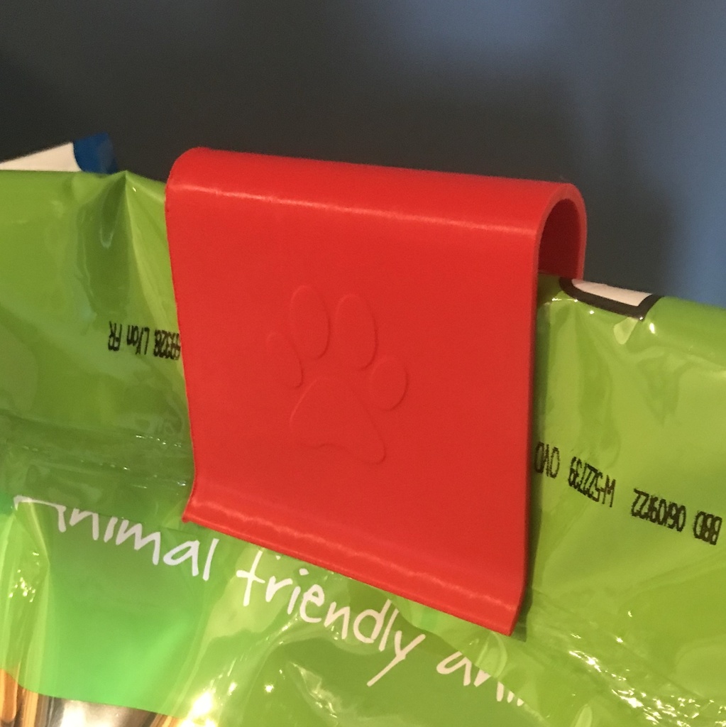 Bag clip for dog food_kibble