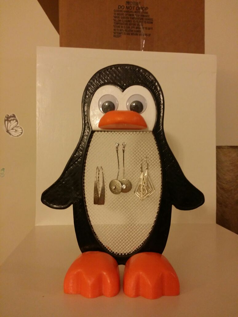 Earing Stand _ Holder - Penguin