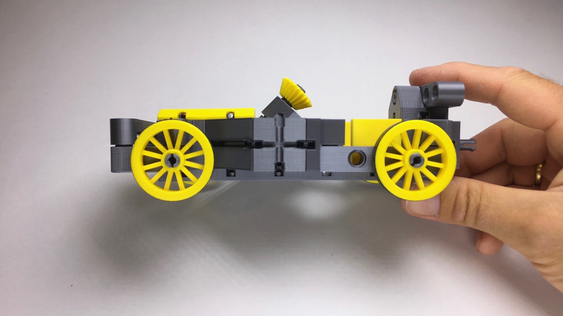 kbricks racing car