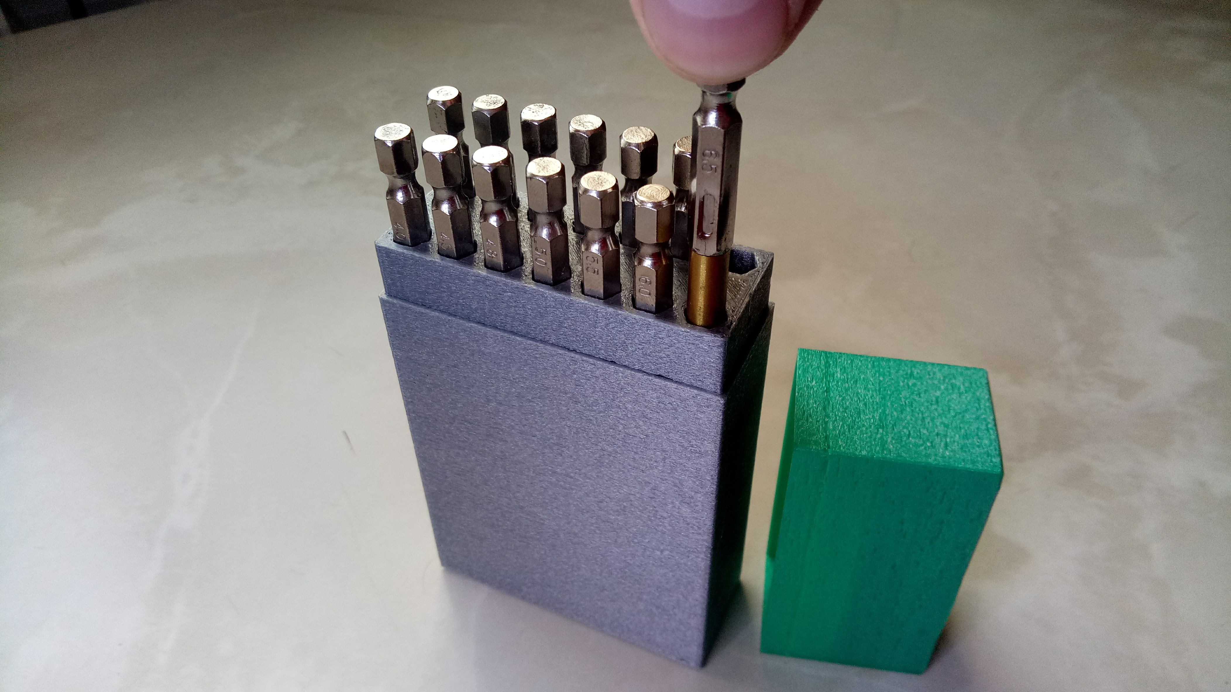  Box for hex shank drill bits