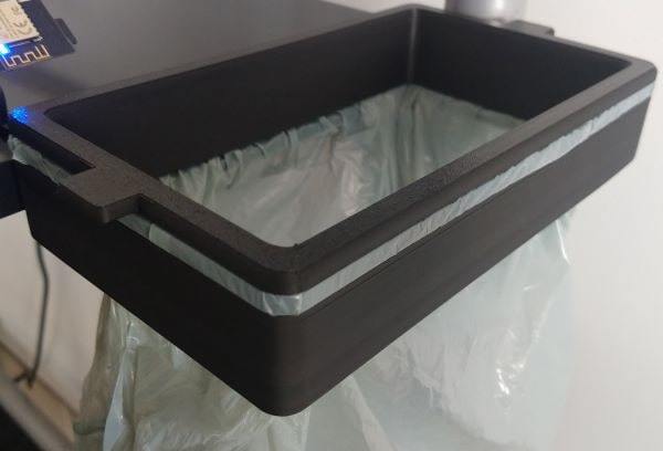 Table trash bag holder