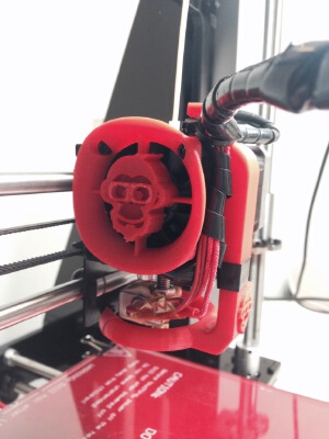 Geeetech Prusa i3 Mk8 Fan Cooler Mount by 3D Monkey(s) Lab. | 3d print model