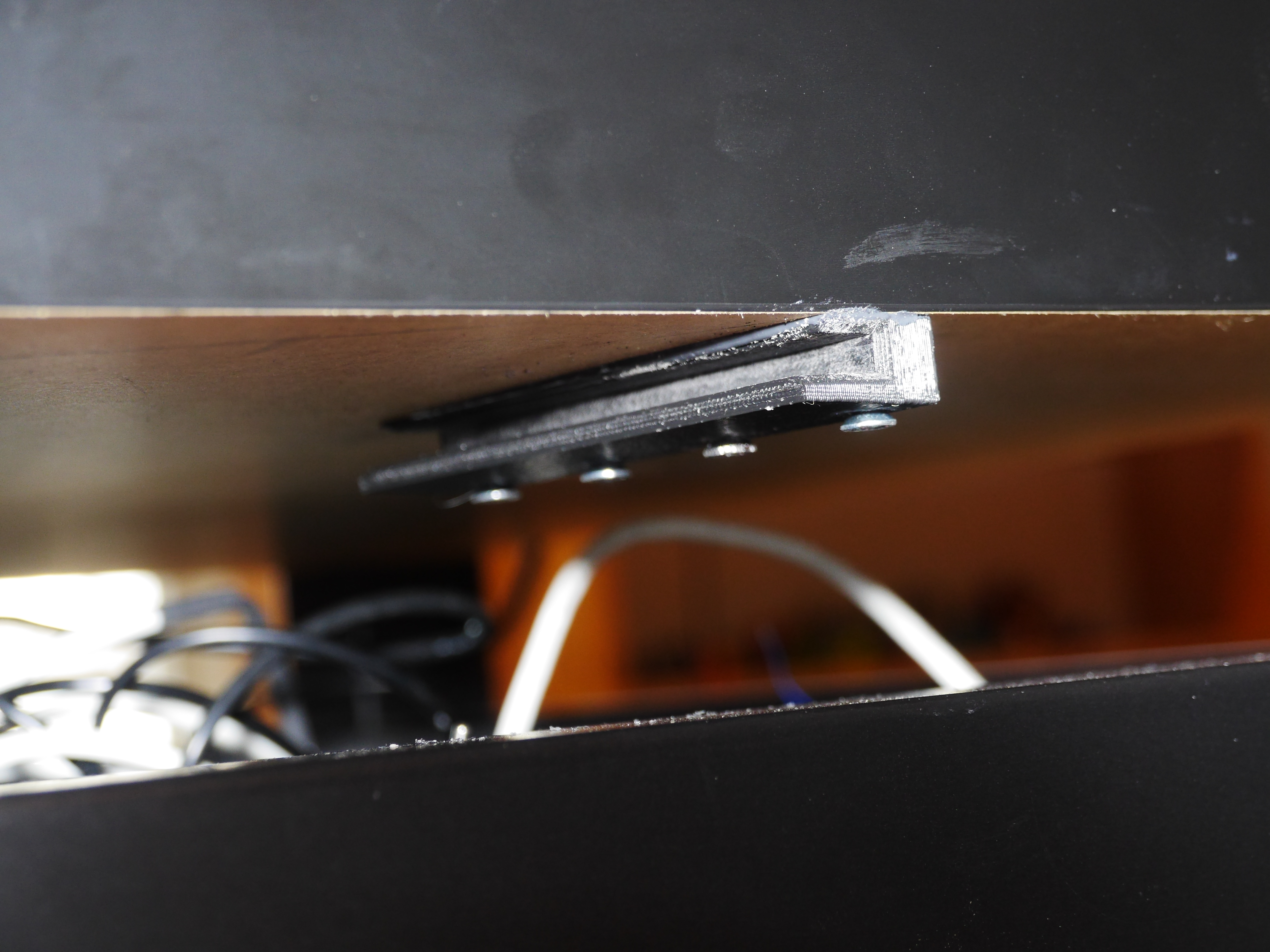 Mouse drawer slides, customizable