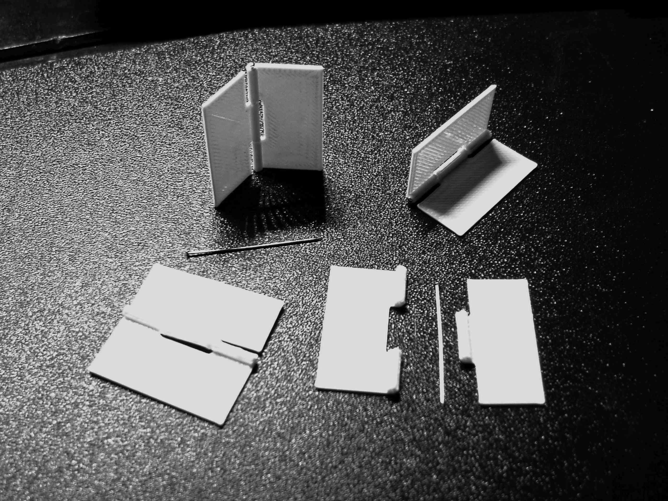 Another Hinge for R_C-plane