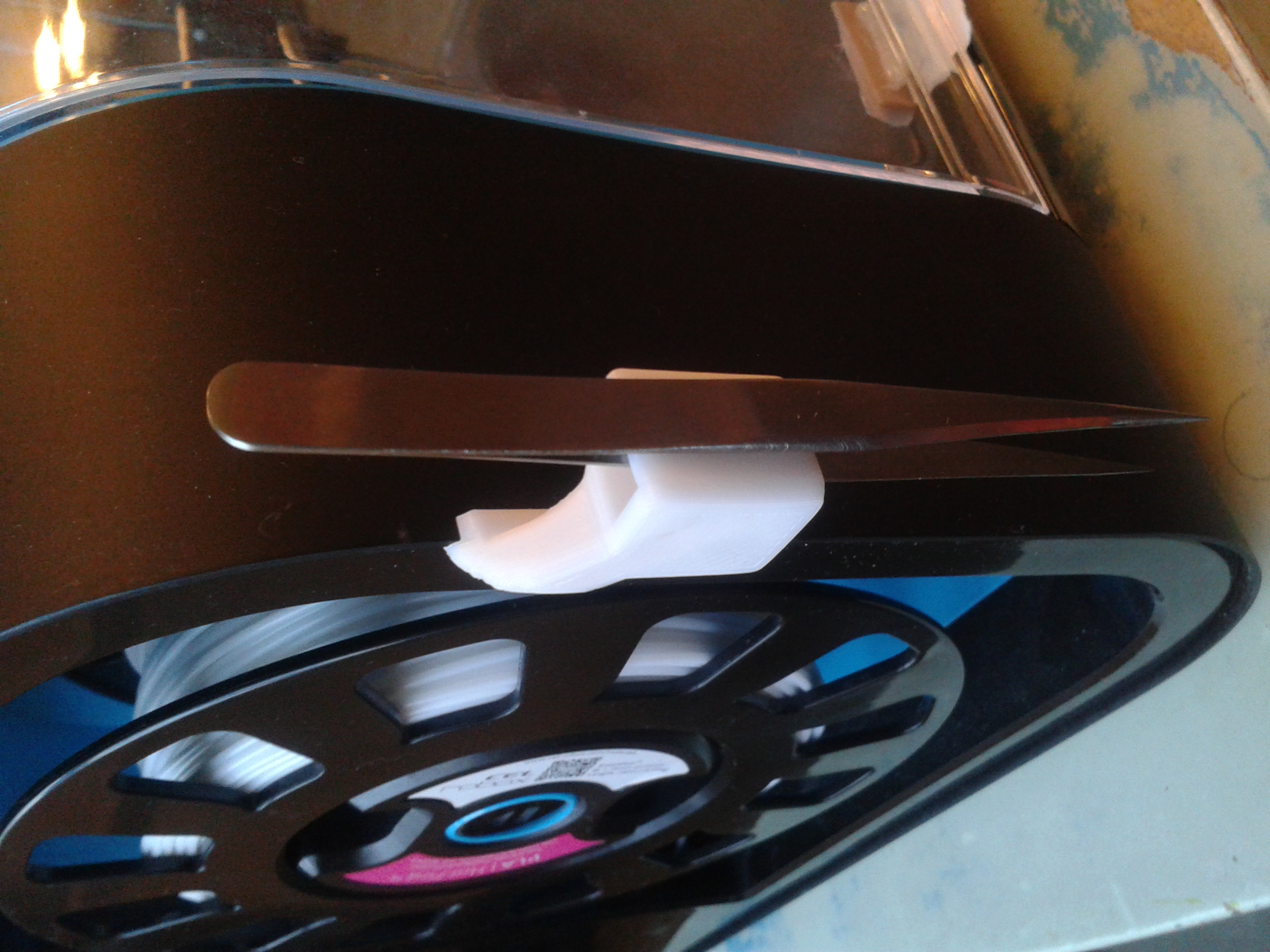 Tweeser holder for robox