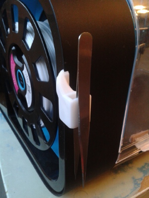 Tweeser holder for robox | 3d print model