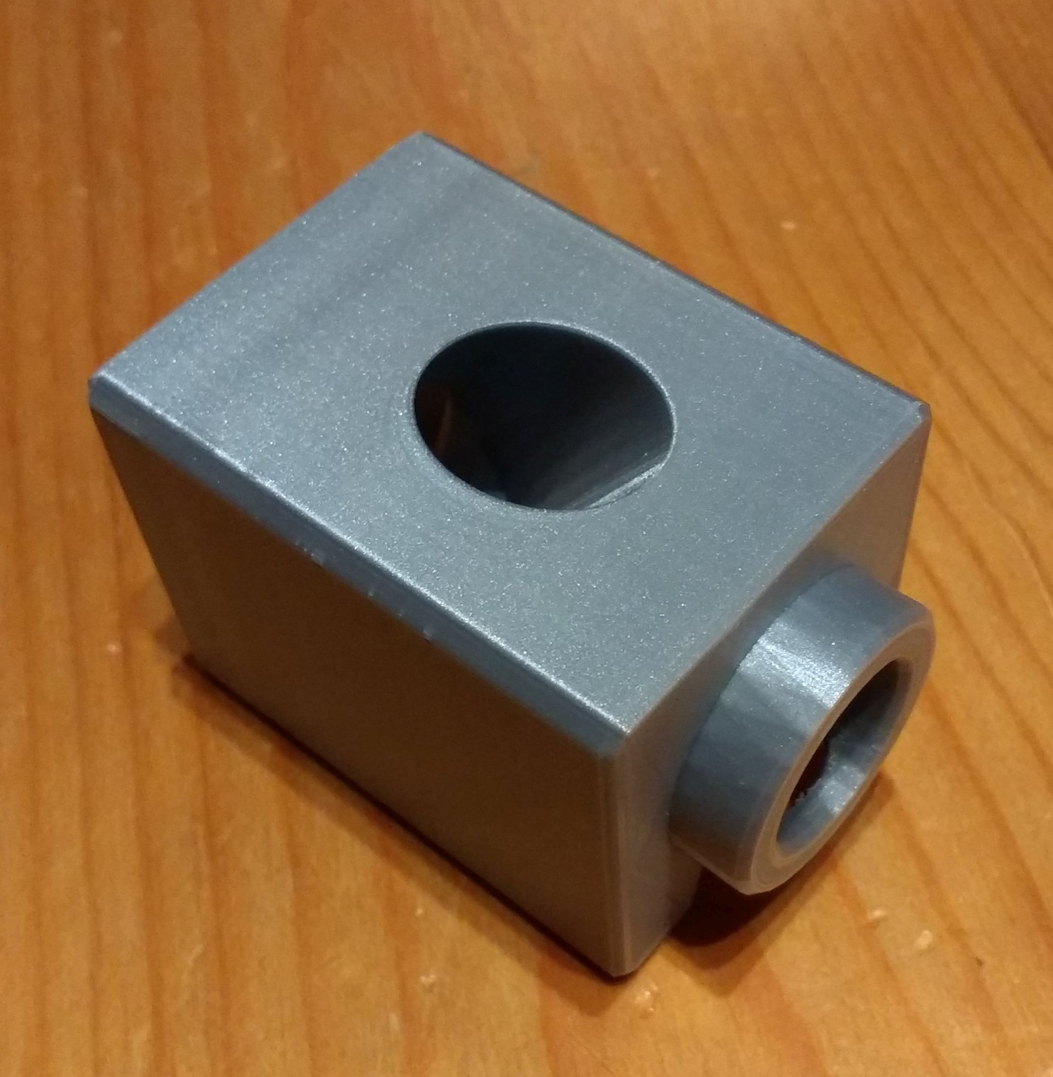 295ec099-77ab-4a00-bd9f-e8073064581f