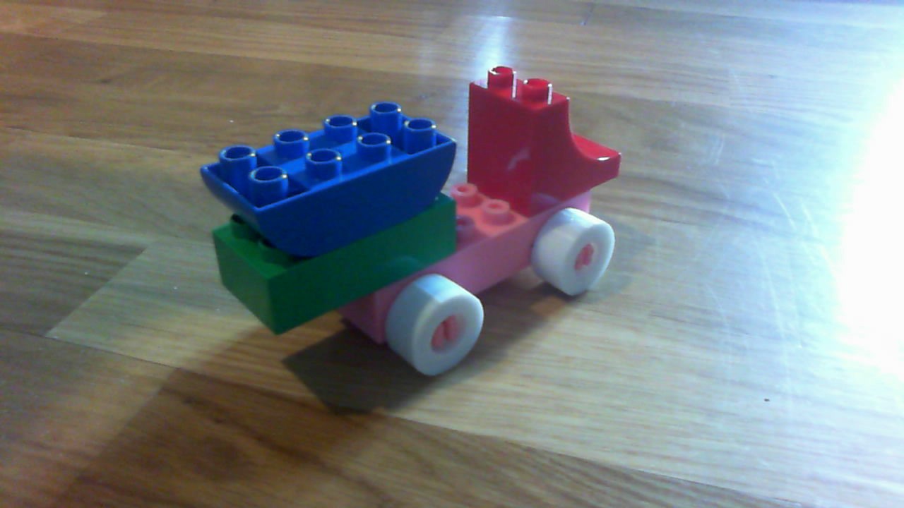 Duplo 4 wheel cart 2x6 brick