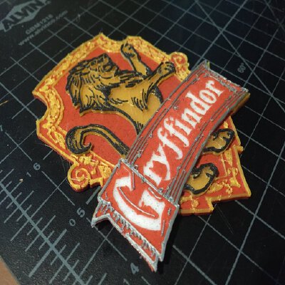 Gryffindor Badge (printed) | 3d print model