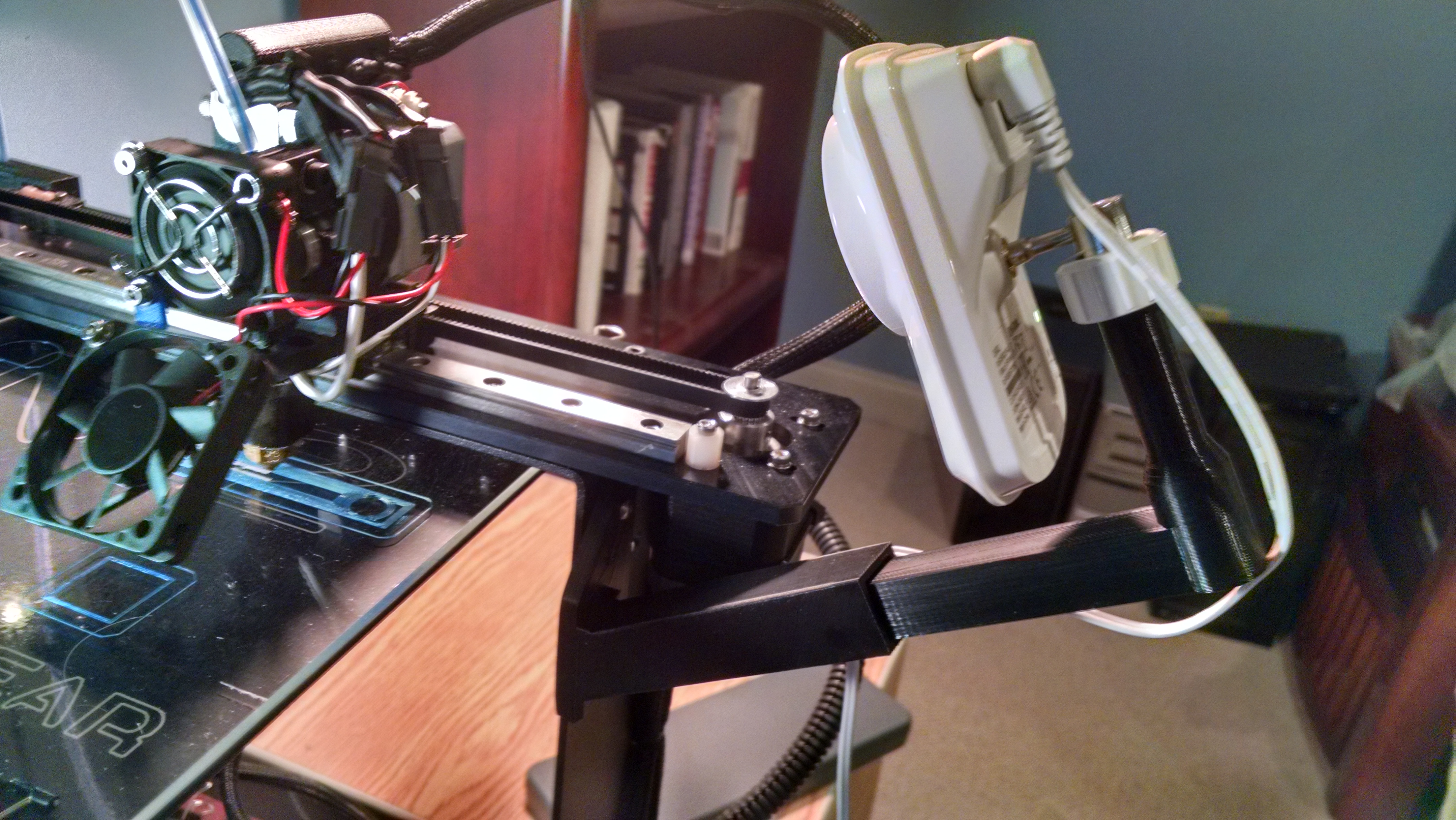 Yet another D-Link DSC Camera bracket for the Makergear M2