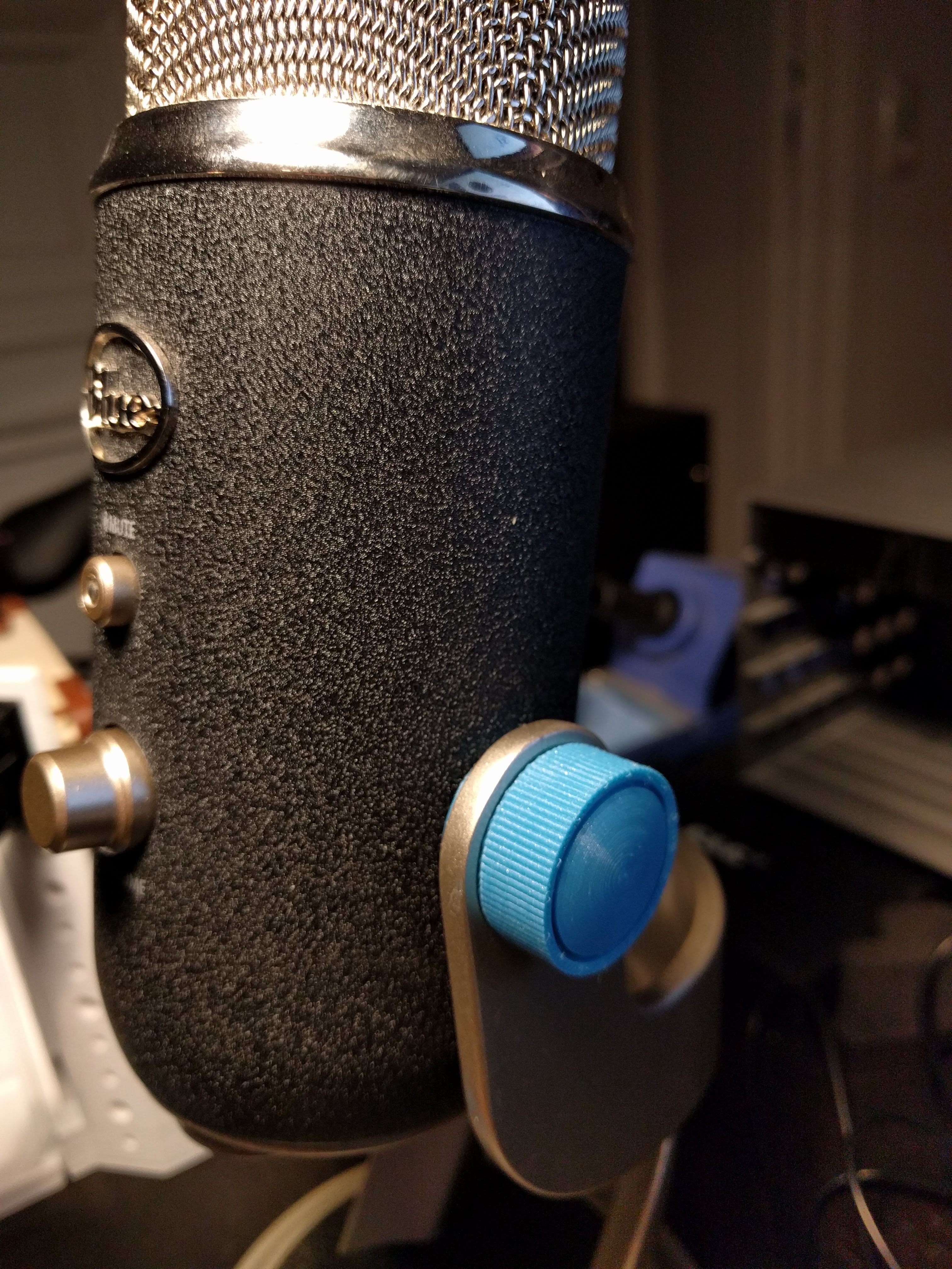 Blue yeti screws and washers