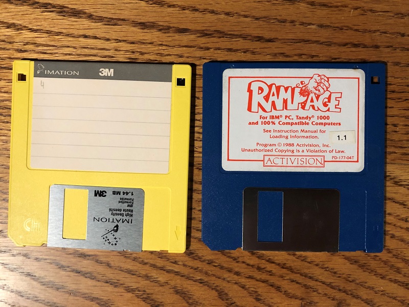 3.5 floppy disk box