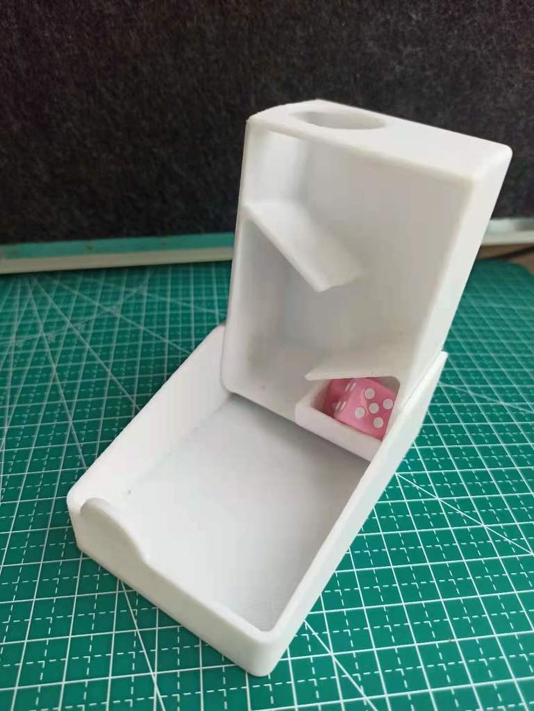 Portable dice tower