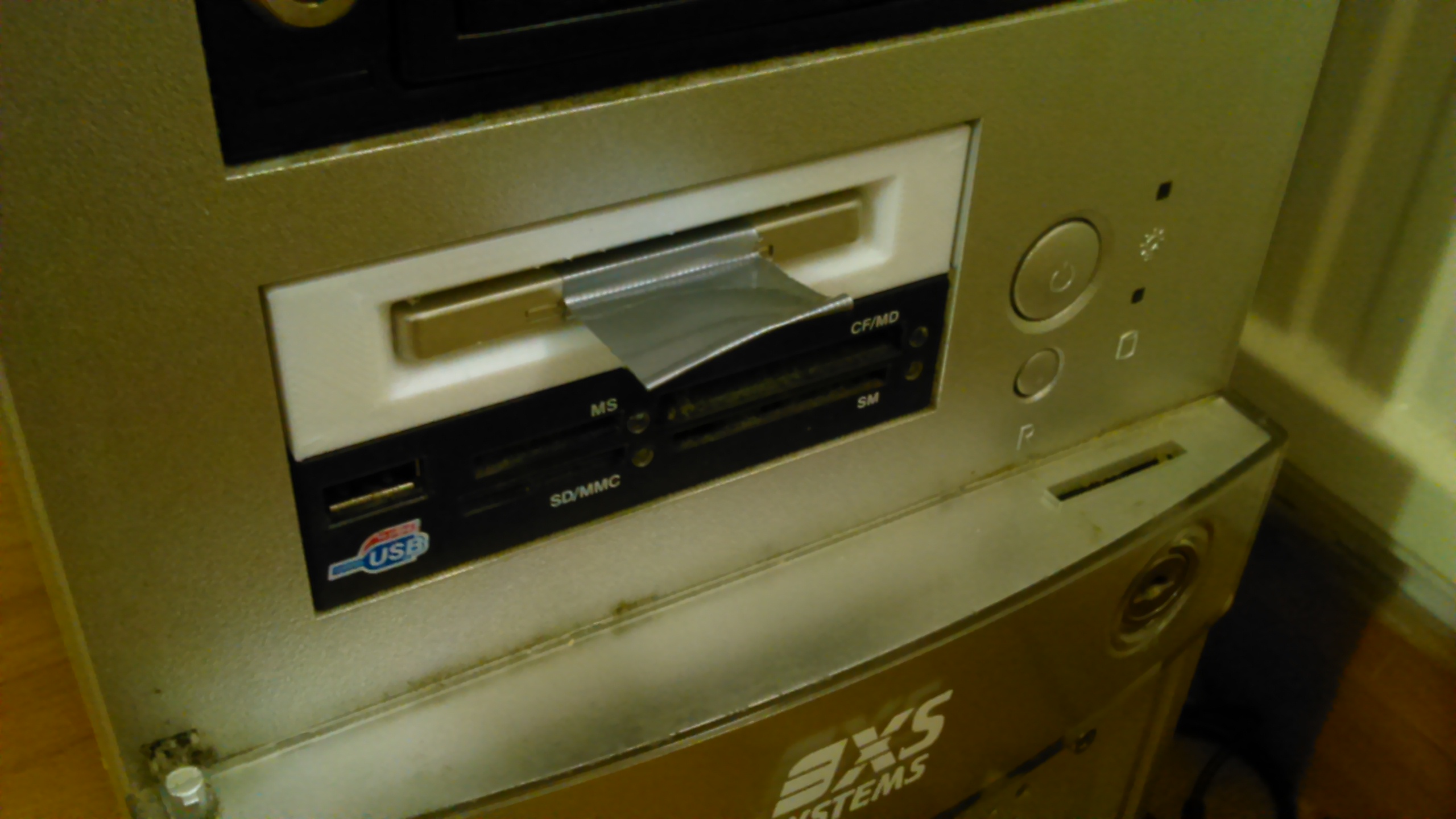 3.5 inch front panel SSD hotswap pull-out trayless adaptor