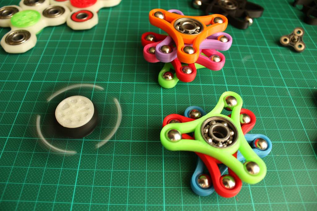 Gravity Fidget Spinner Toy - Hand Spinner