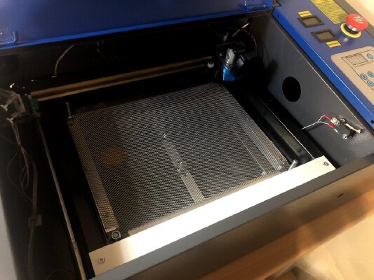 just another adjustable bed for the K40-Laser | 3d print model