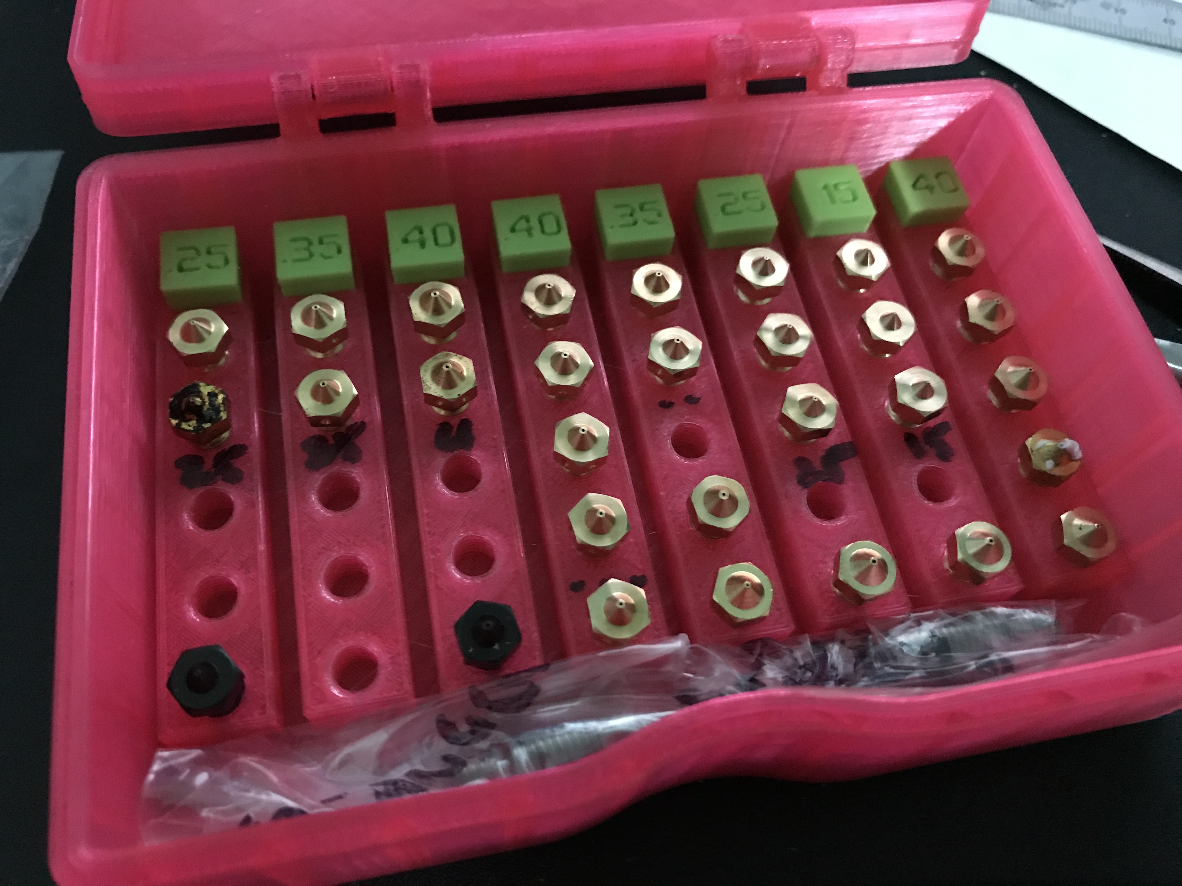 Prusa Nozzle Threaded Holders (Storage Box) 5x8