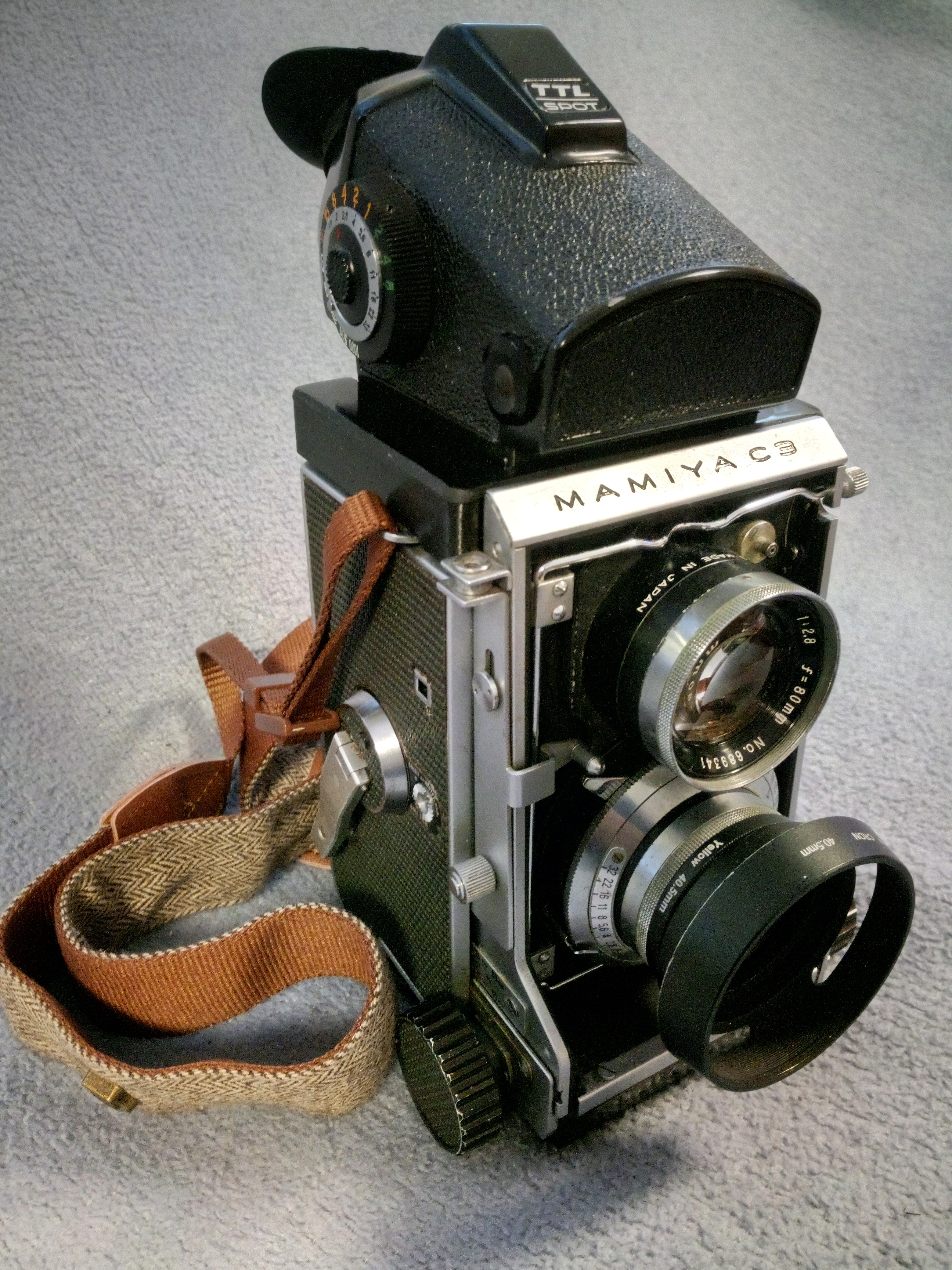 Mamiya C-series adapter for Kiev88_Salyut prism viewfinders
