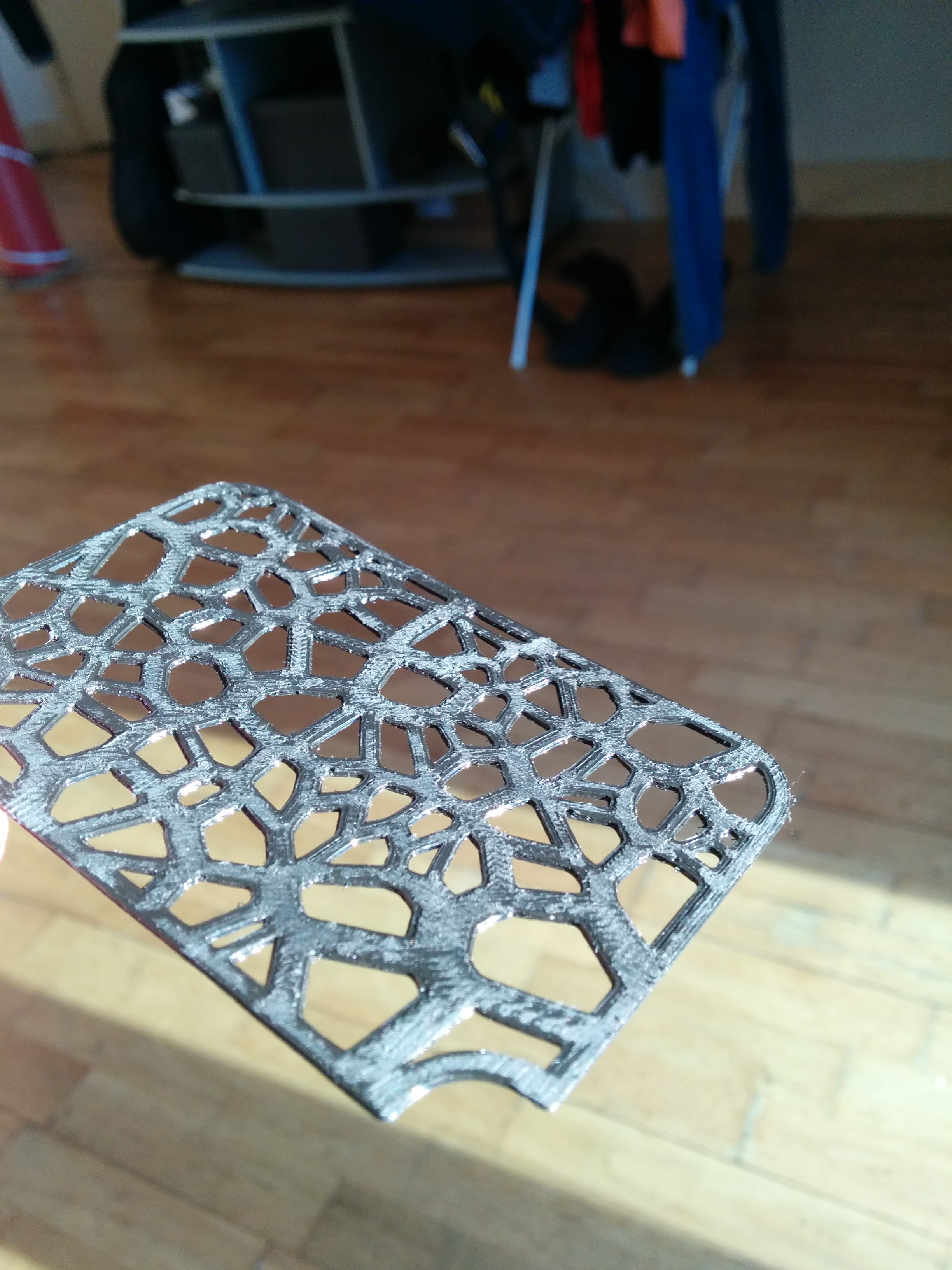 Voronoi soap holder