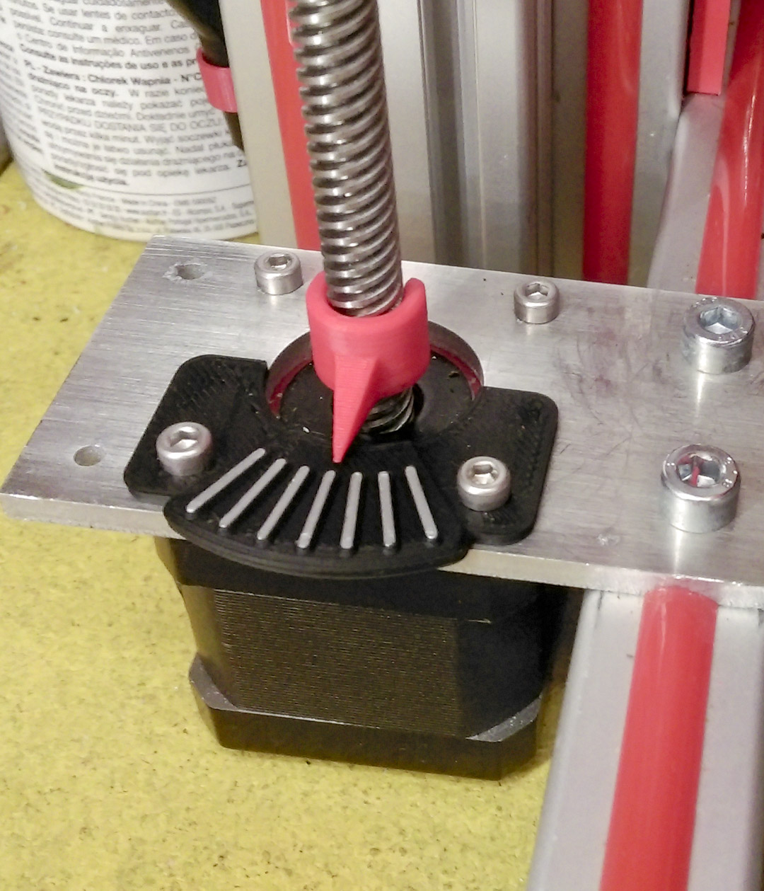 Z axis sync indicator for Nema 17 motor integrated with T8 screw - Remake "Ender 5 Plus Z screw sync indicator" by Jonathan A66