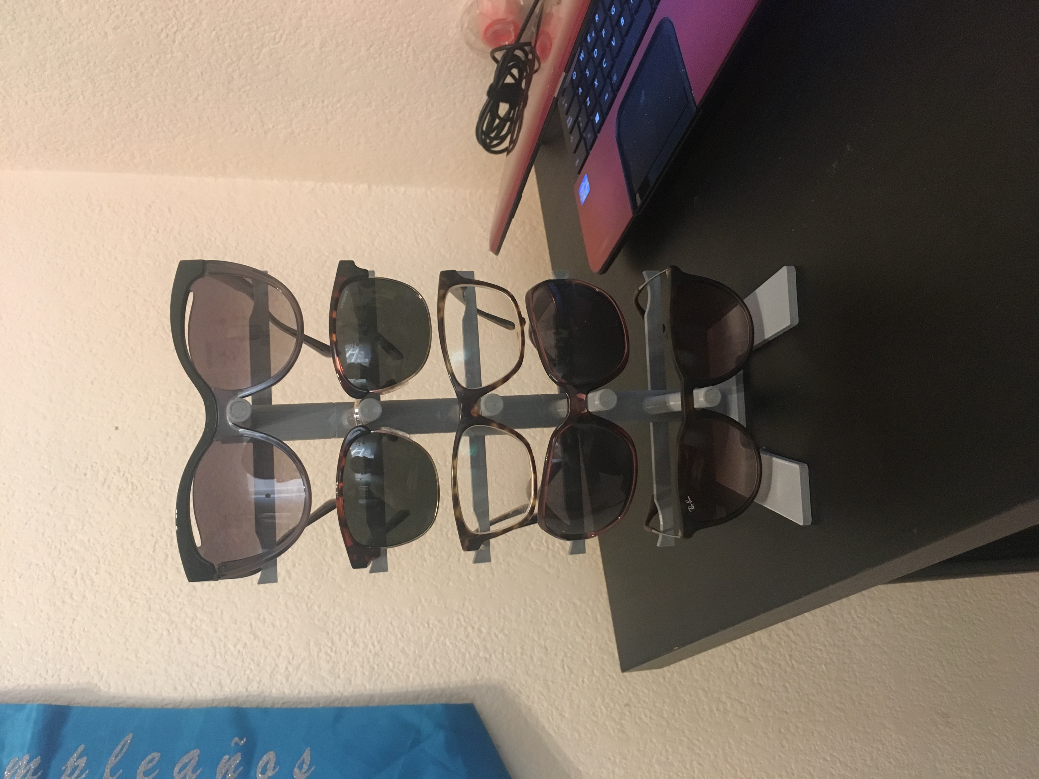 glasses holder