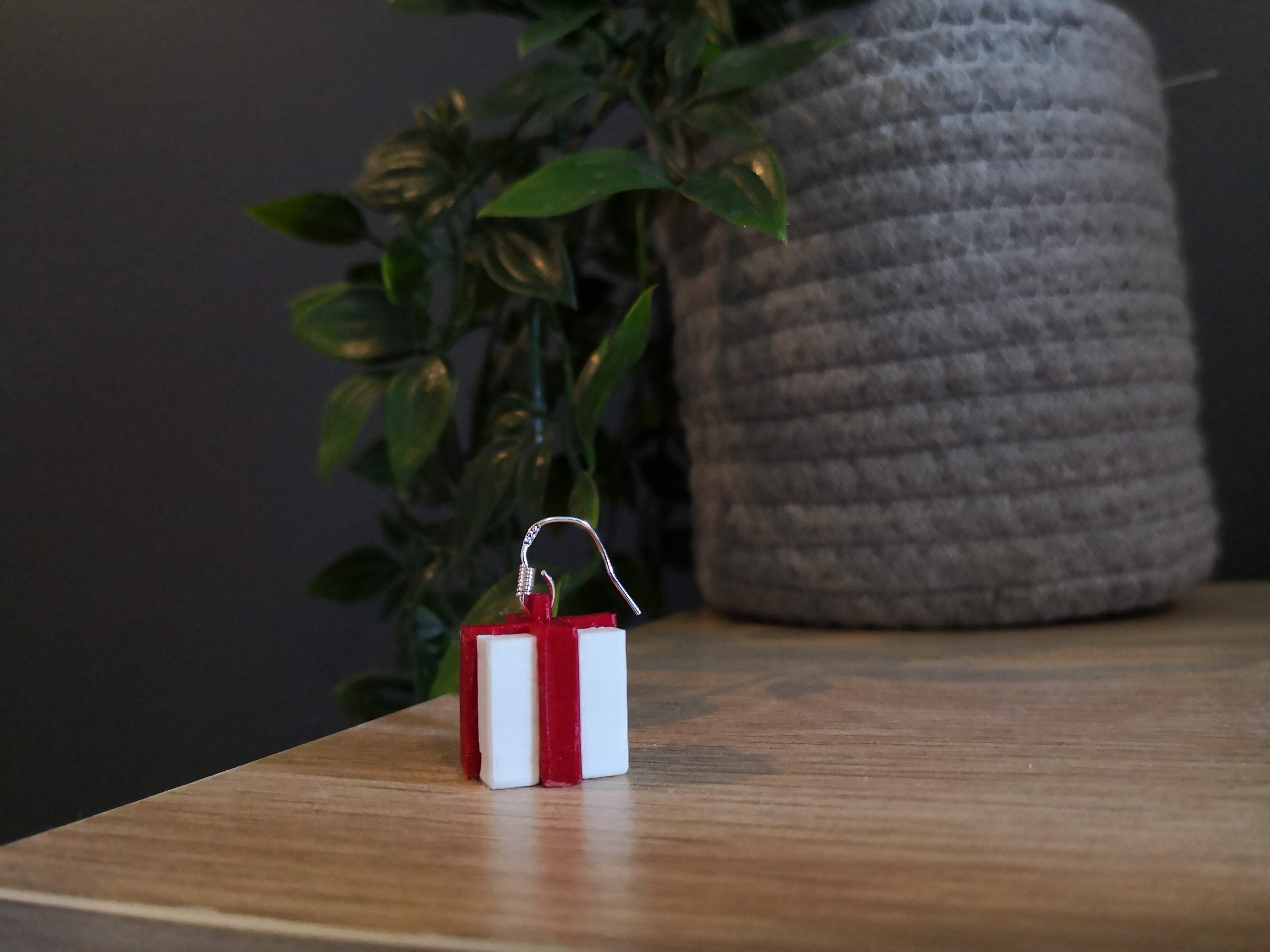 Christmas Present Earring
