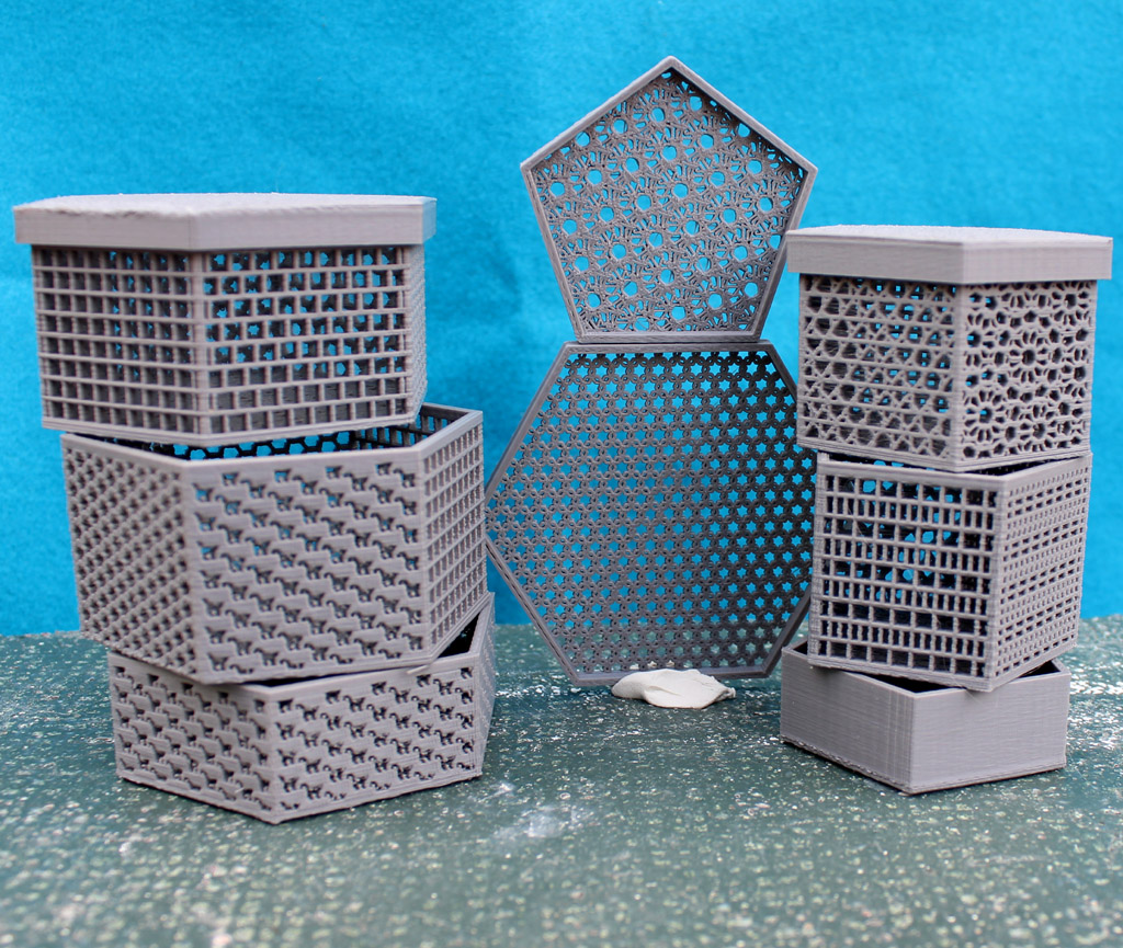 Parametric Pentagonal and Hexagonal Boxes