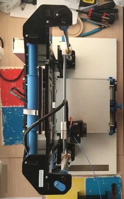 Anet A8 pipe for wires (Top)