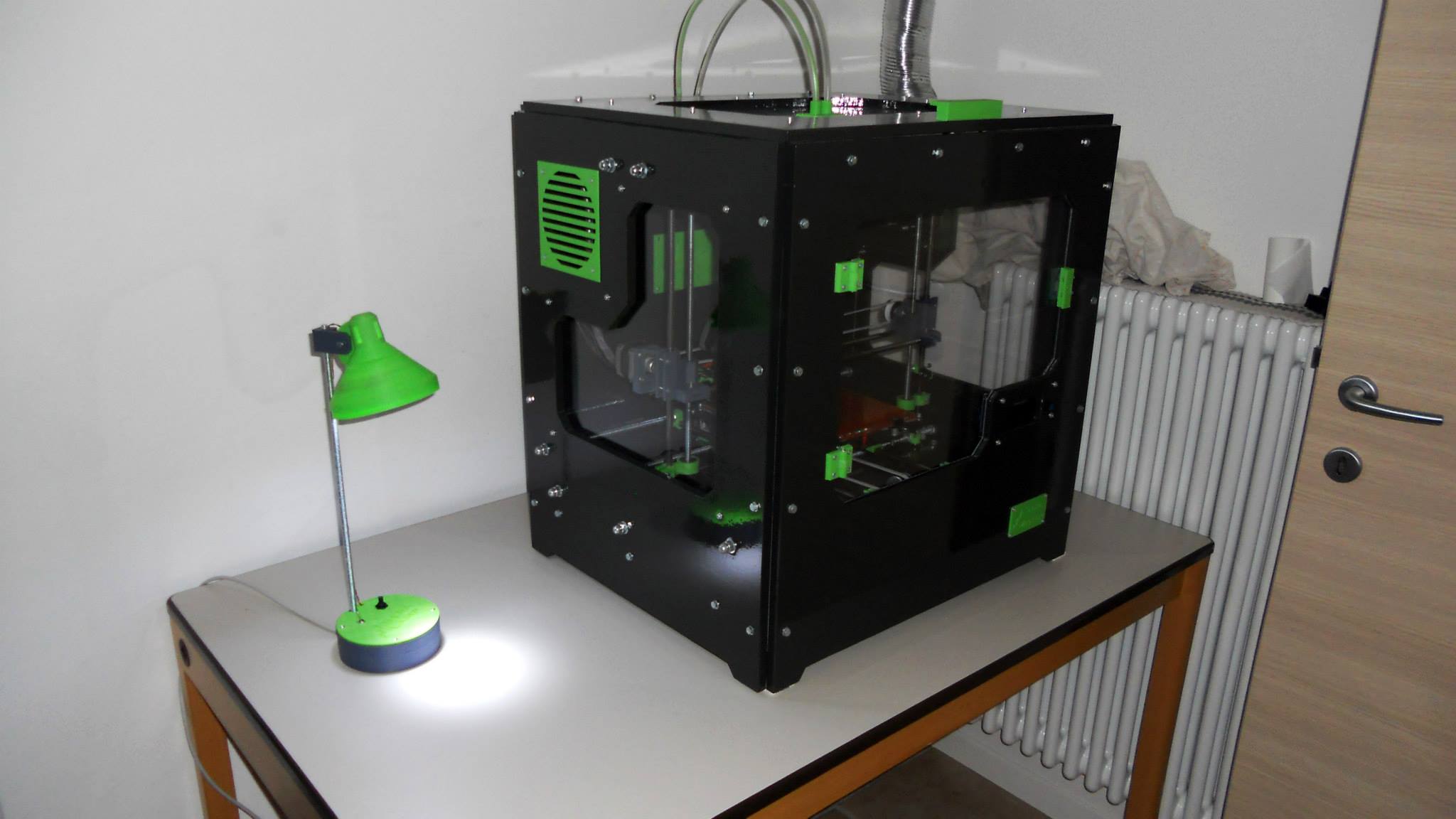 SeraLamp - the 3D printed LED desk lamp
