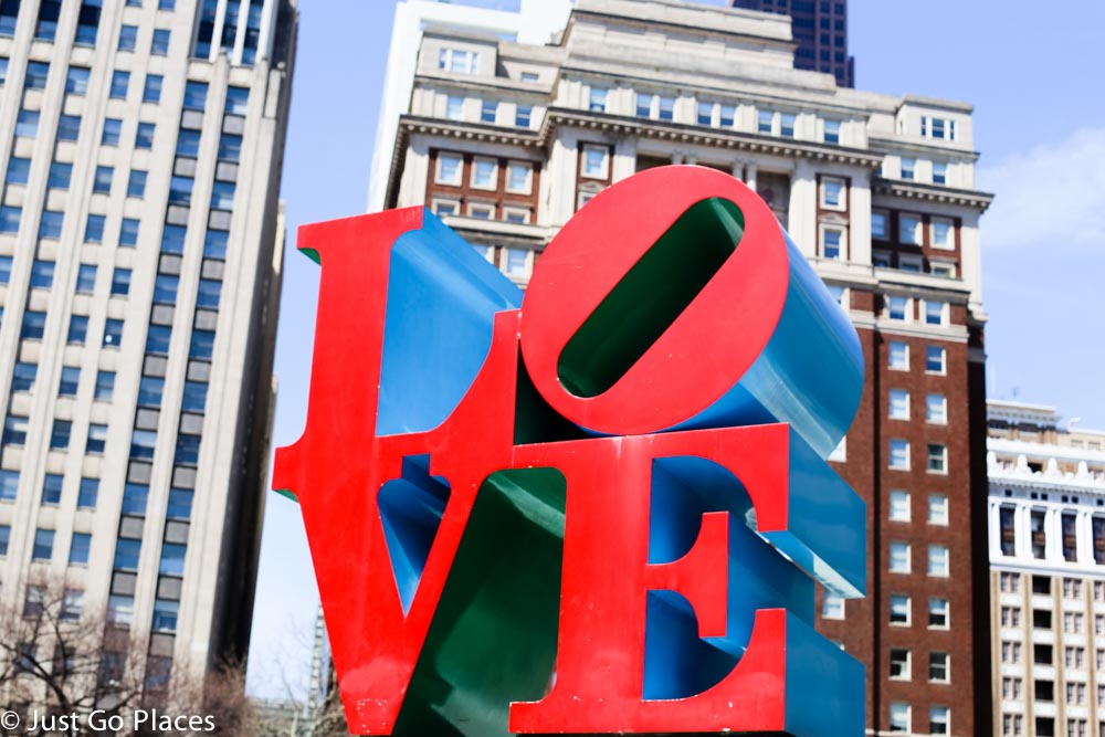Philadelphia LOVE Statue_Sculpture by Robert Indiana