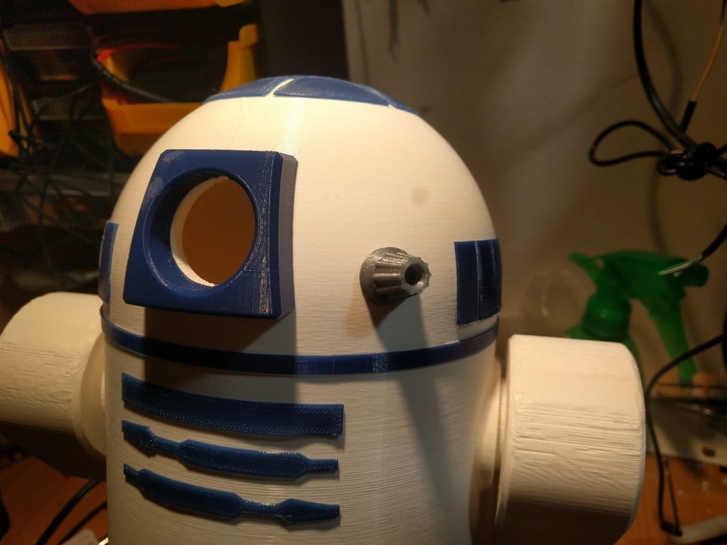 R2D2 - motorized