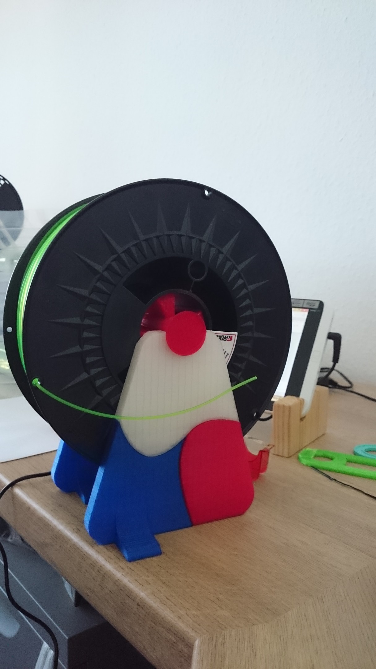 Spool shaft for FormFutura & ColorFabb Filament for Mark Wheadon's big spool holder