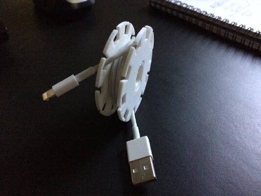Cable Reel - perfect for iPhone cables, old and new | 3d print model