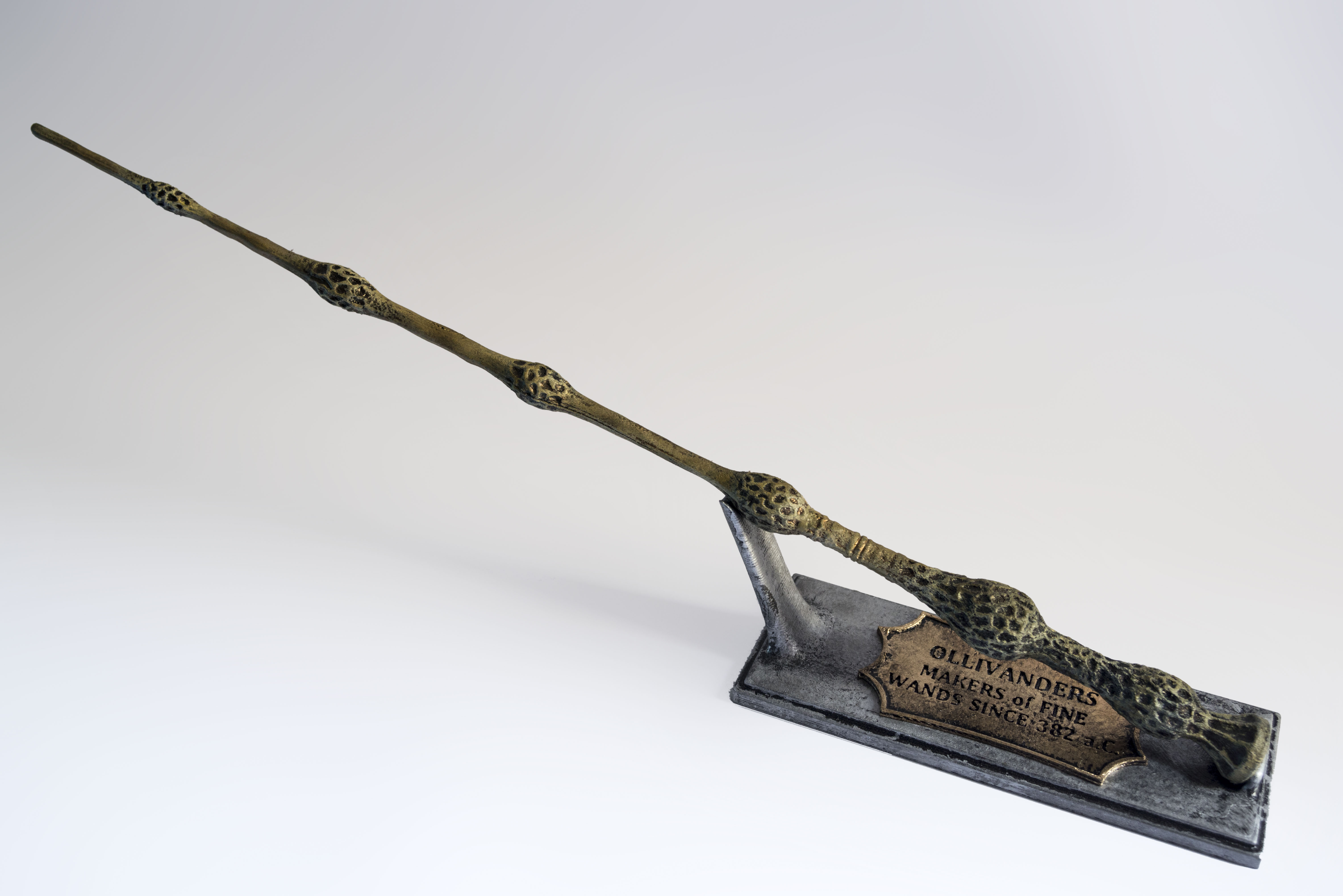 Wand Stand