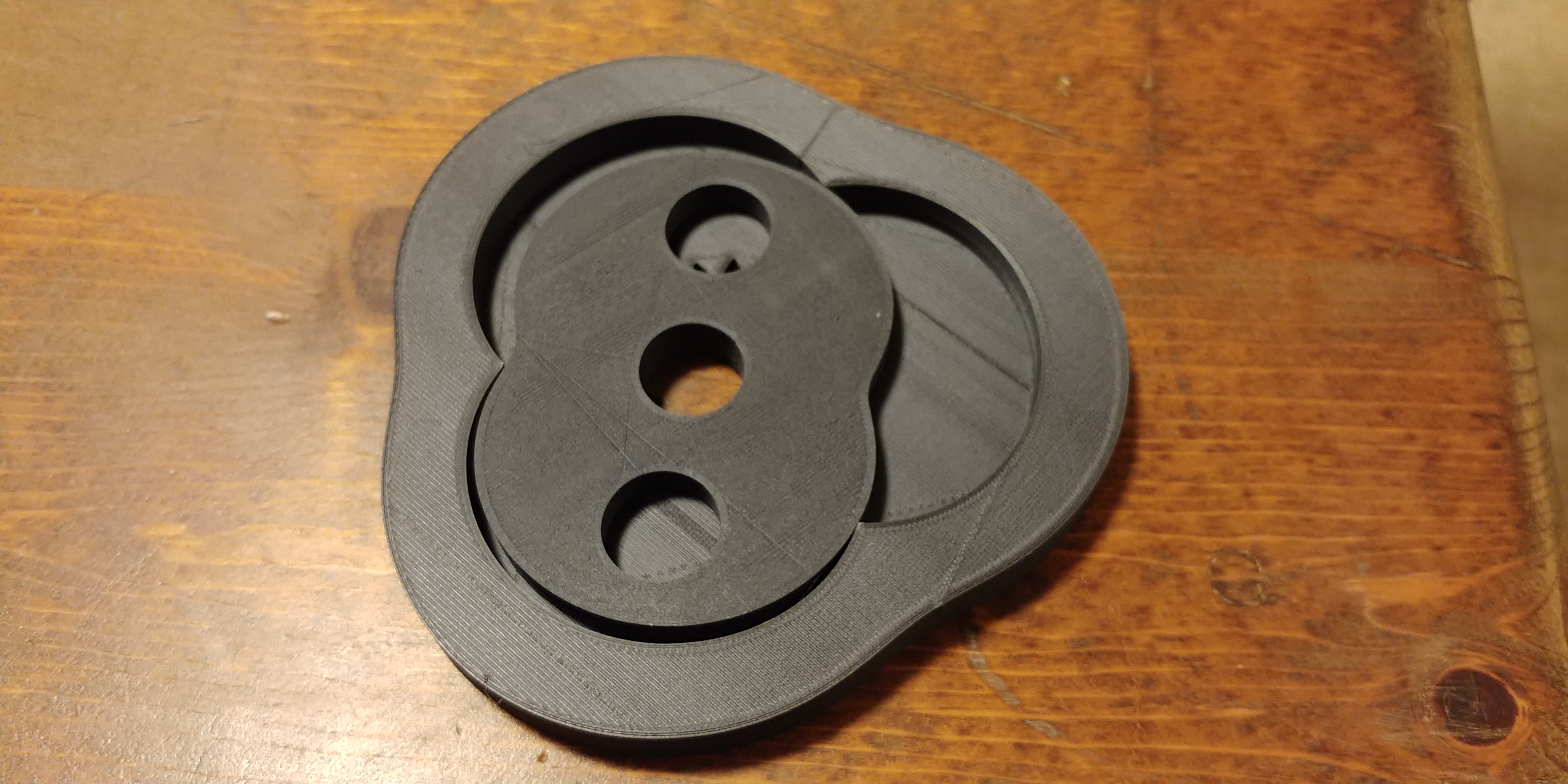 Inverse Wankel gadget