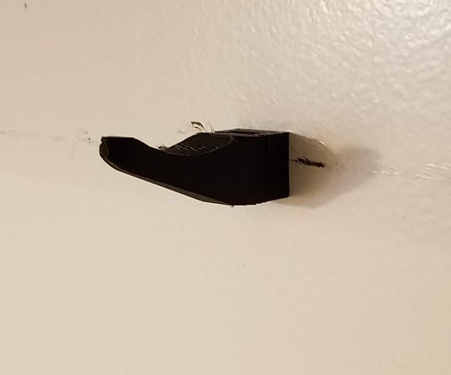 Invisible hook - mounting invisible