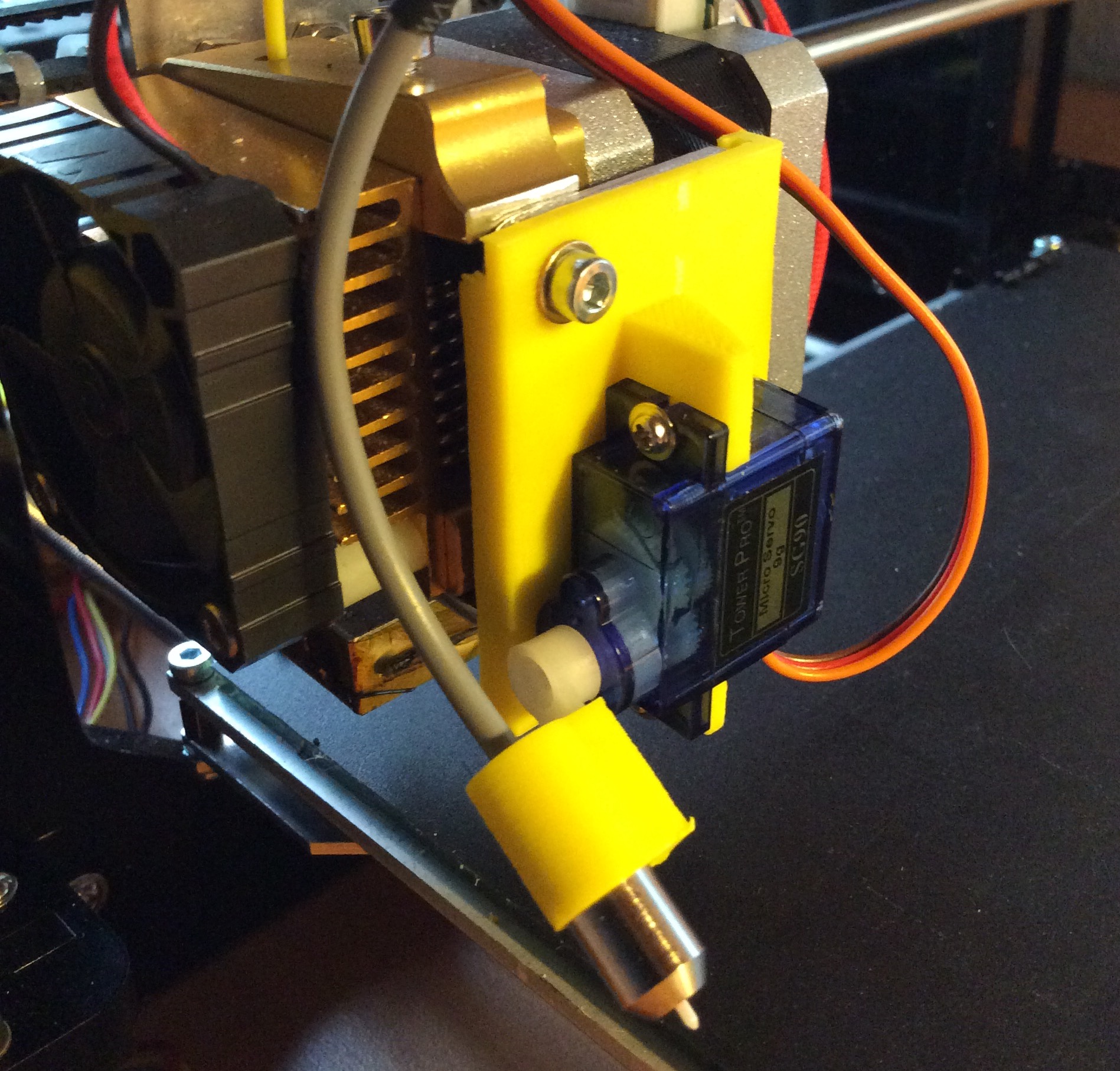 Prusa i3 auto bed leveling servo support