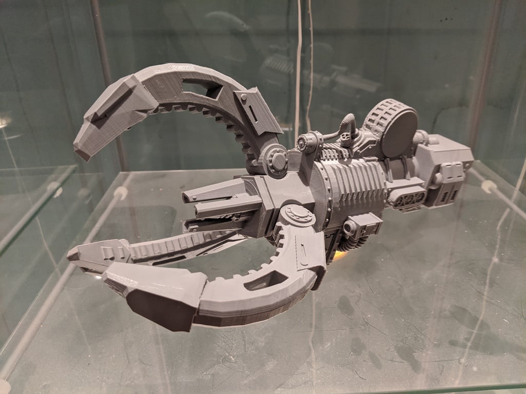 Warlord Titan Saturnyne Laser Cutter_Power Claw