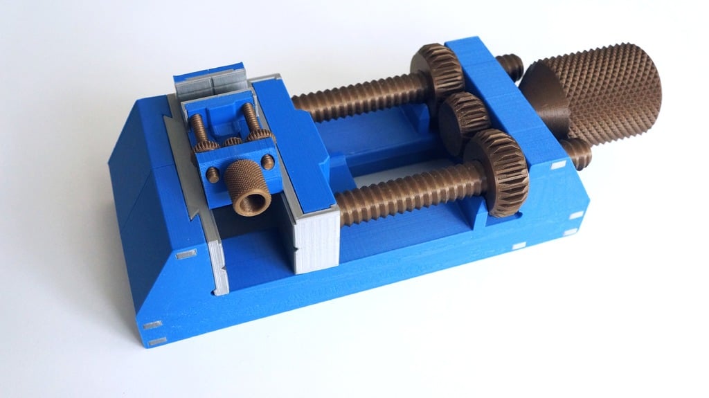 Low overhang threaded rod