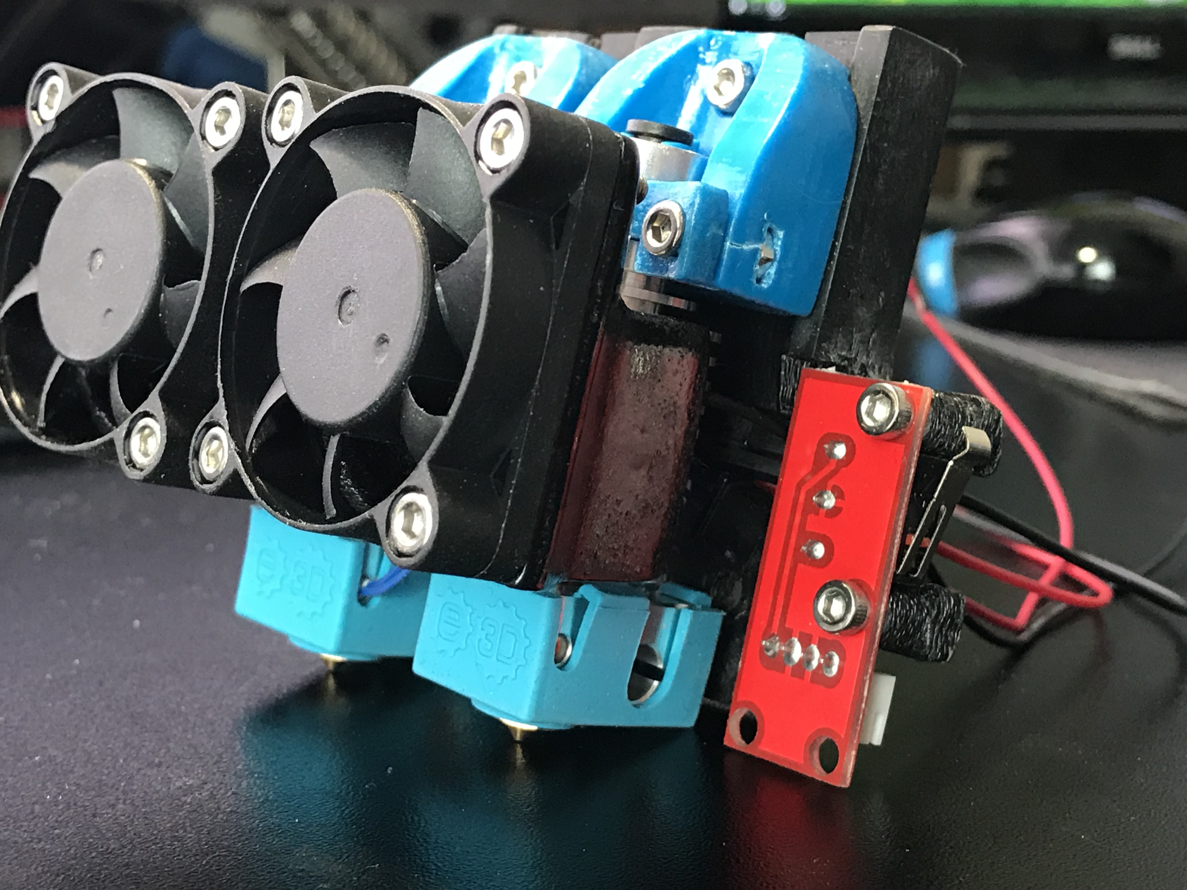 a3dc0d27-86b6-4e41-8246-7b27b92a0f3b