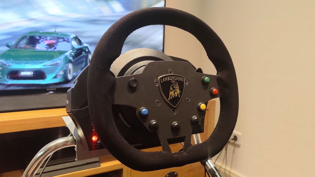 Racing wheel with buttons for simrigs