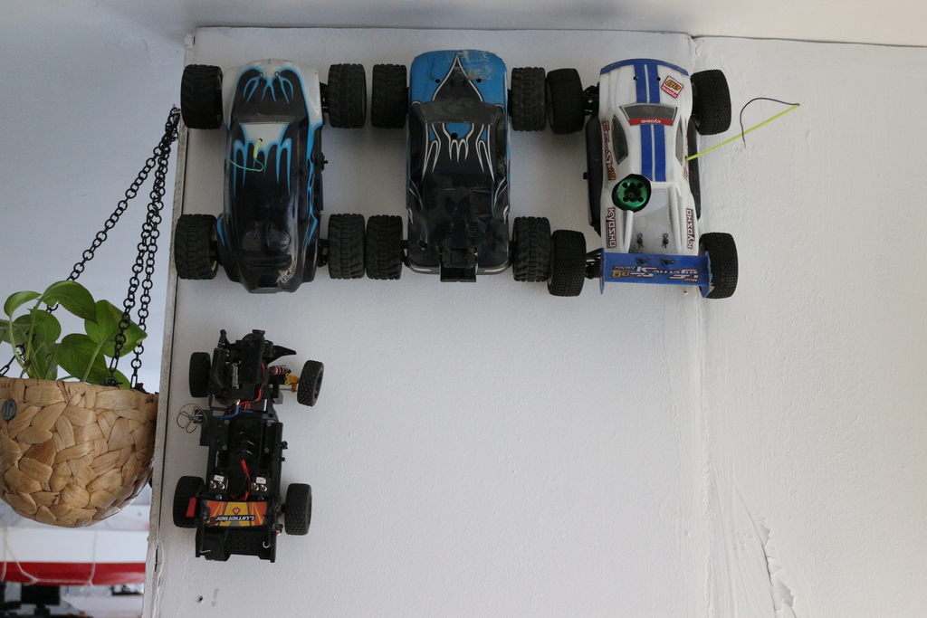 RC car holder for RC-Cars 1:18 and 1:16