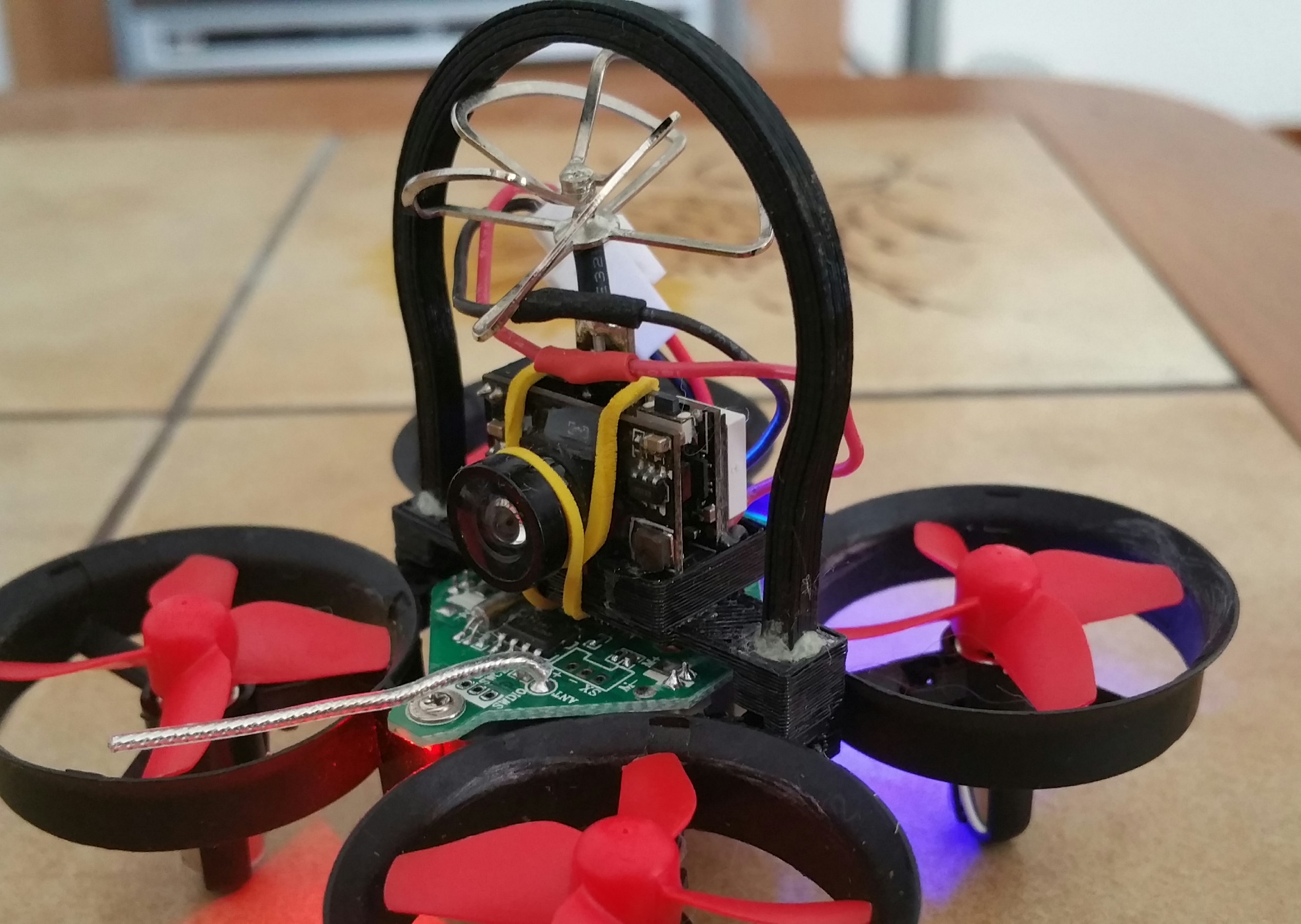 Support camera Eachine E011