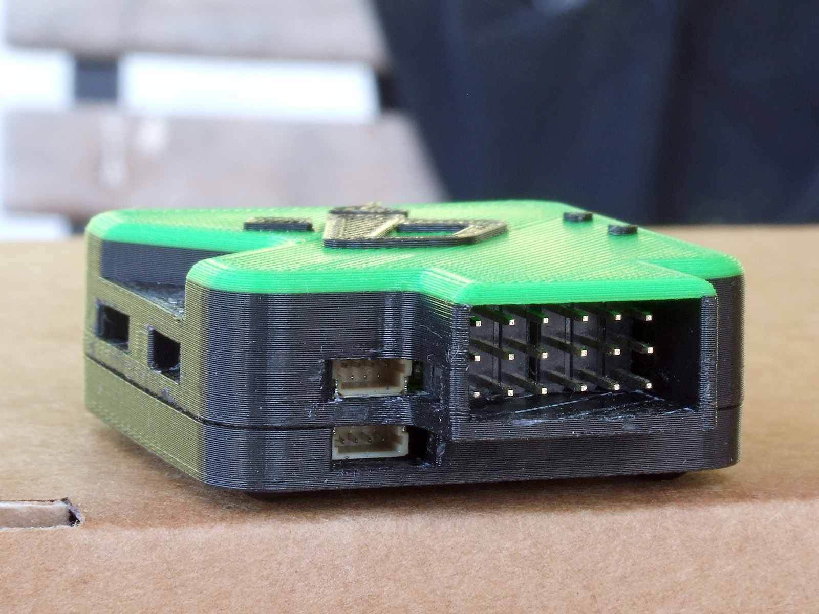 OP Revolution box - vertical antenna - angled servo pins (lid only)