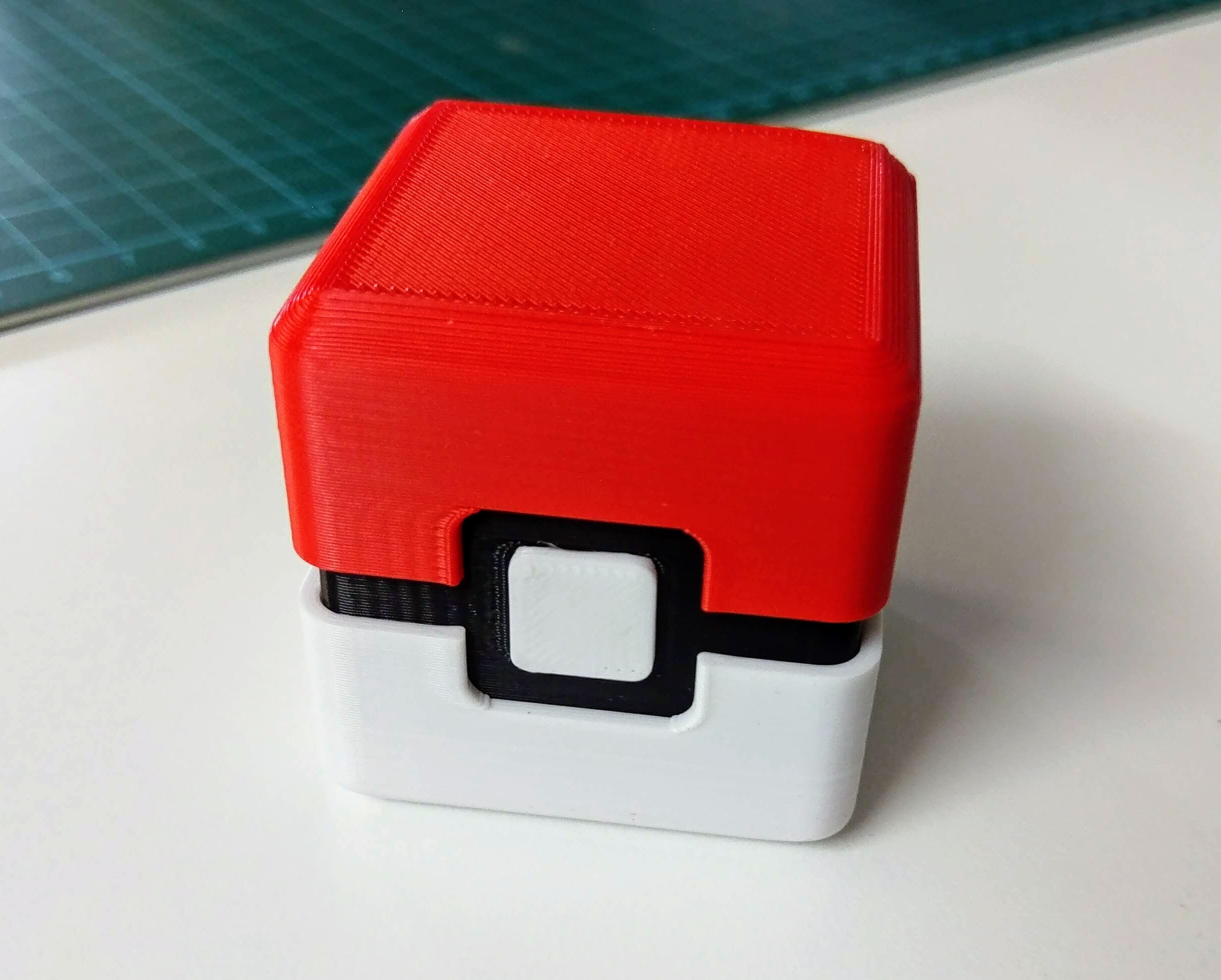 Pokemon Quest Pokeball Container